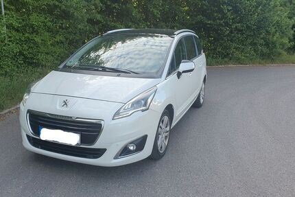 Peugeot 5008 149.000 km 9.700 &euro; Neubulach 75387