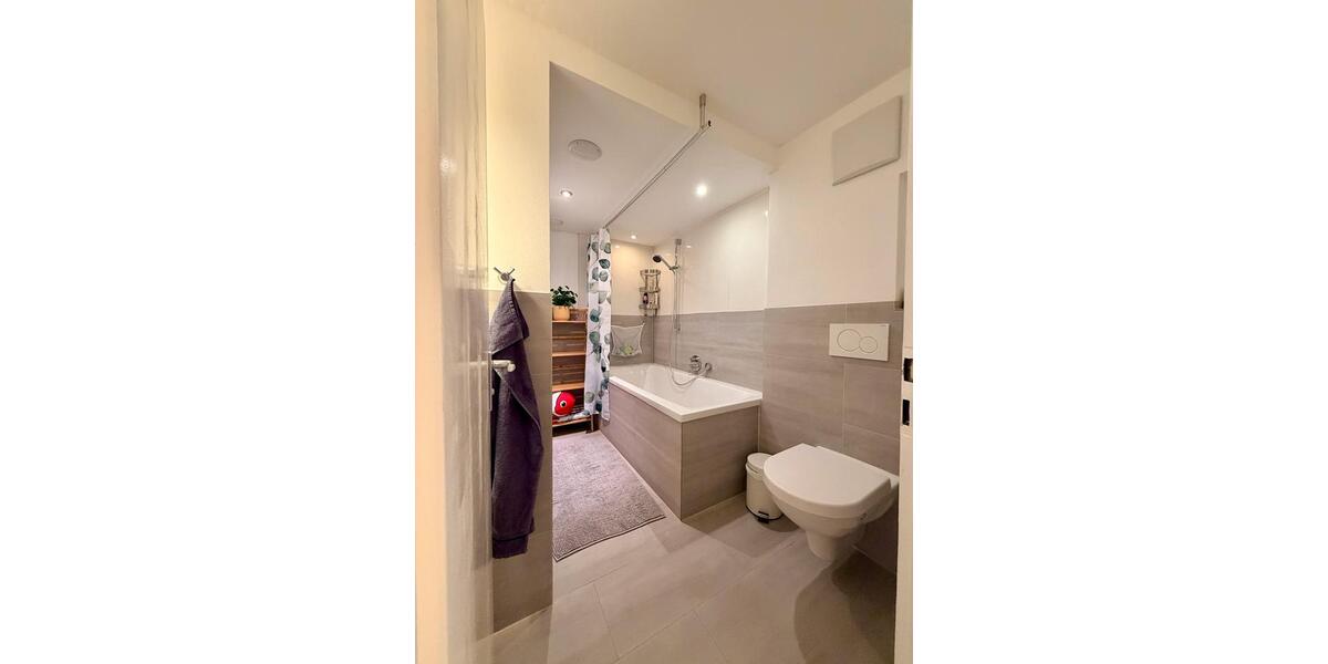 Einfamilienhaus Leonberg - 5 Zimmer, 165 m&sup2;, 2.700&euro; | Angebot:27617746