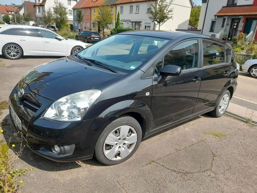 Toyota Corolla Verso 175.131 km 3.490 € Stuttgart 70565