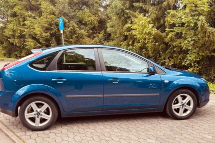 Ford Focus 107.000 km 2.450 &euro; Esslingen 73734