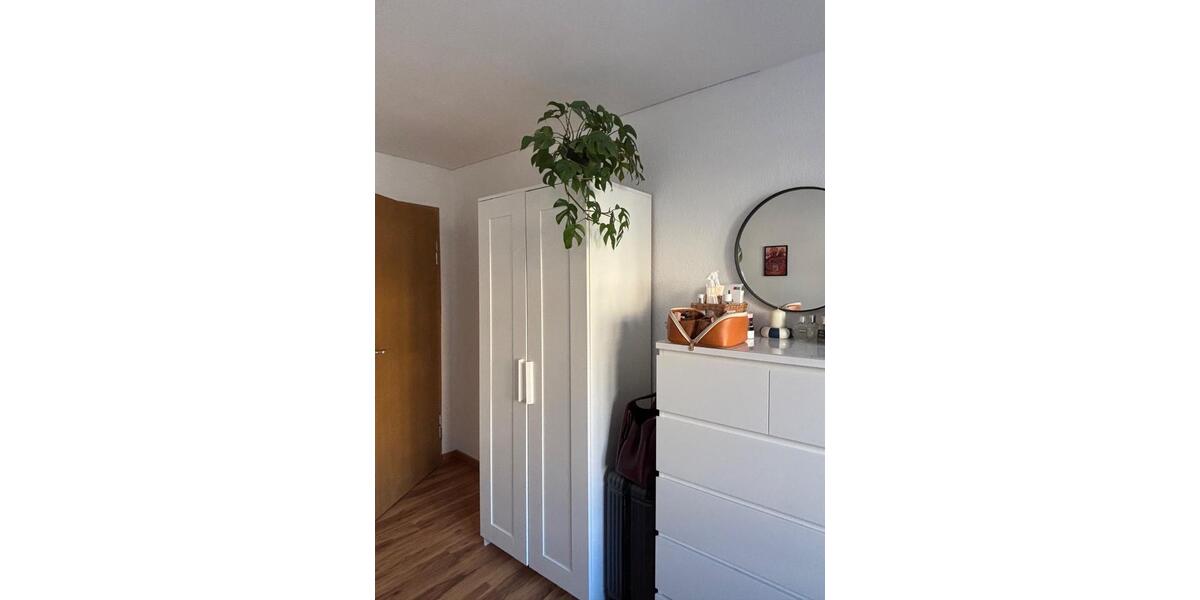 Etagenwohnung Ludwigsburg Eglosheim - 1 Zimmer, 16 m&sup2;, 480&euro; | Angebot:24615041