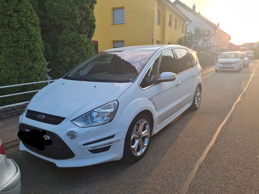 S-Max