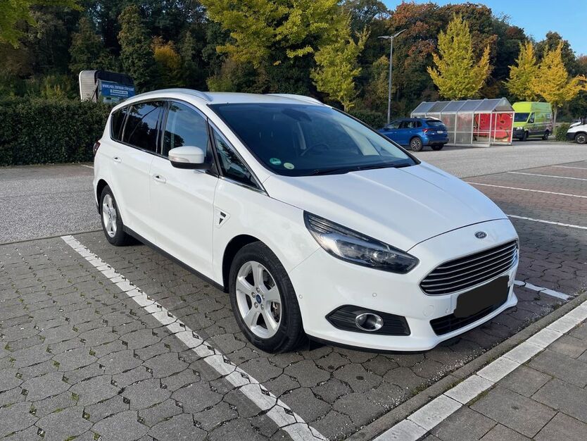 Ford S-Max 110.700 km 15.800 € Münchingen 70825