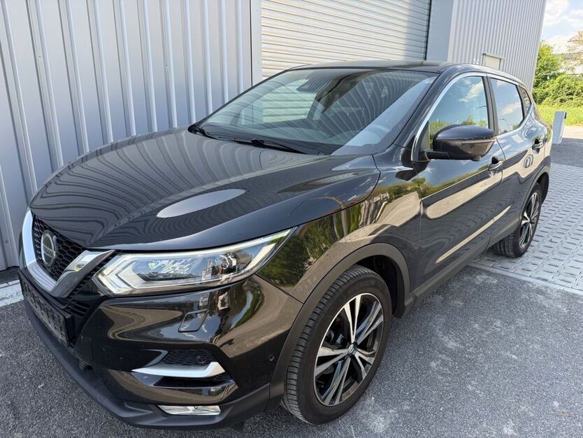 Nissan Qashqai 57.000 km 14.990 € Magstadt 71106