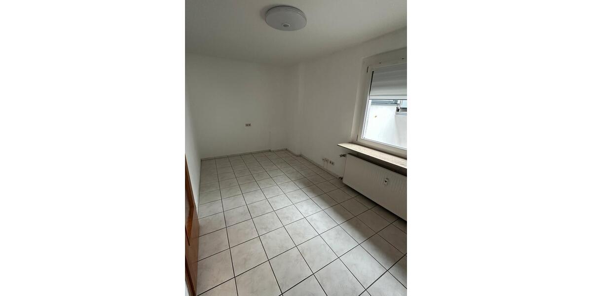 Etagenwohnung Pforzheim Eutingen - 4 Zimmer, 140 m&sup2;, 1.150&euro; | Angebot:27598166