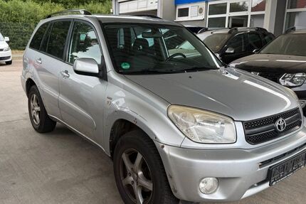 Toyota RAV 4 146.000 km 2.999 &euro; Gomaringen 72810