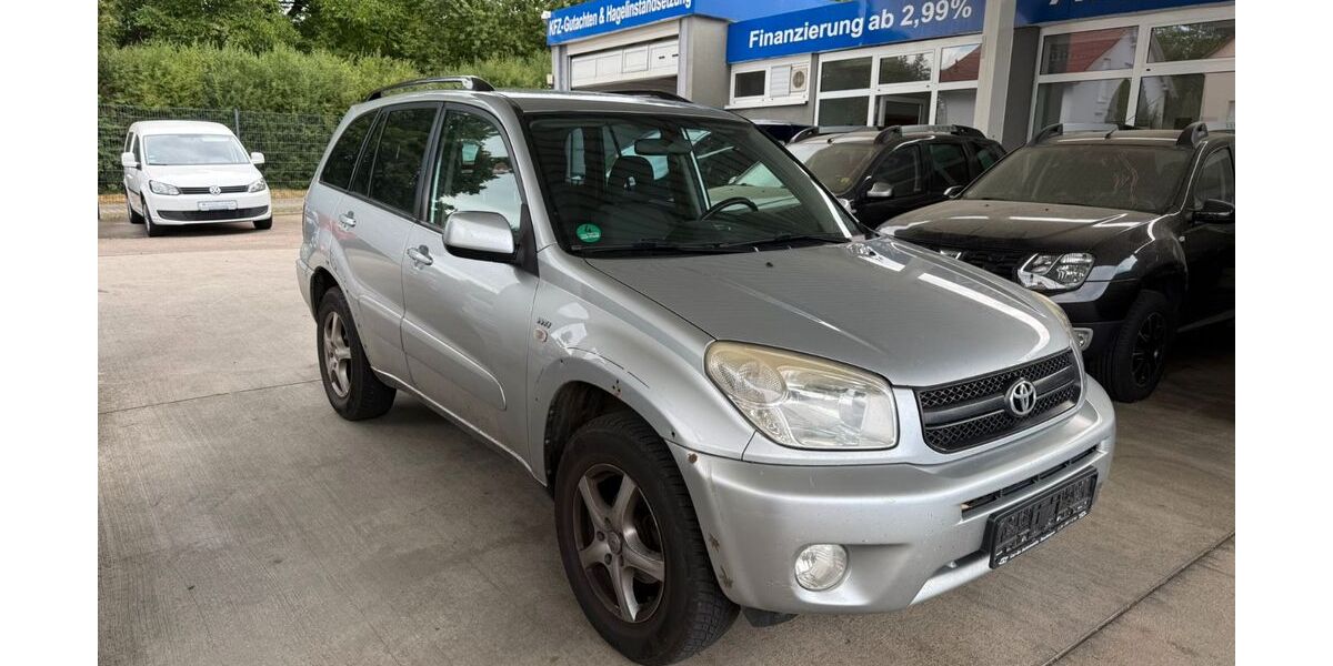 Toyota RAV 4 146.000 km 2.999 &euro; Gomaringen 72810
