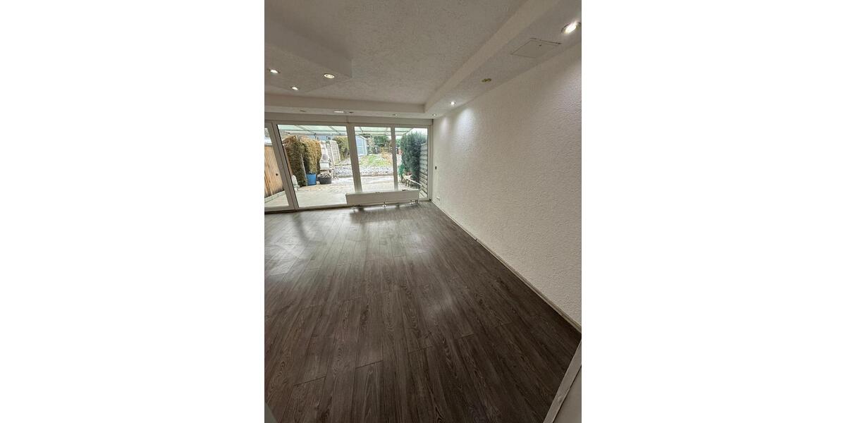 Reihenhaus Esslingen am Neckar Pliensauvorstadt - 4.5 Zimmer, 105 m&sup2;, 455.000&euro; | Angebot:24662491