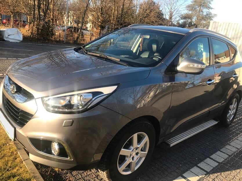 Hyundai ix35 128.000 km 11.900 € Stuttgart 70565