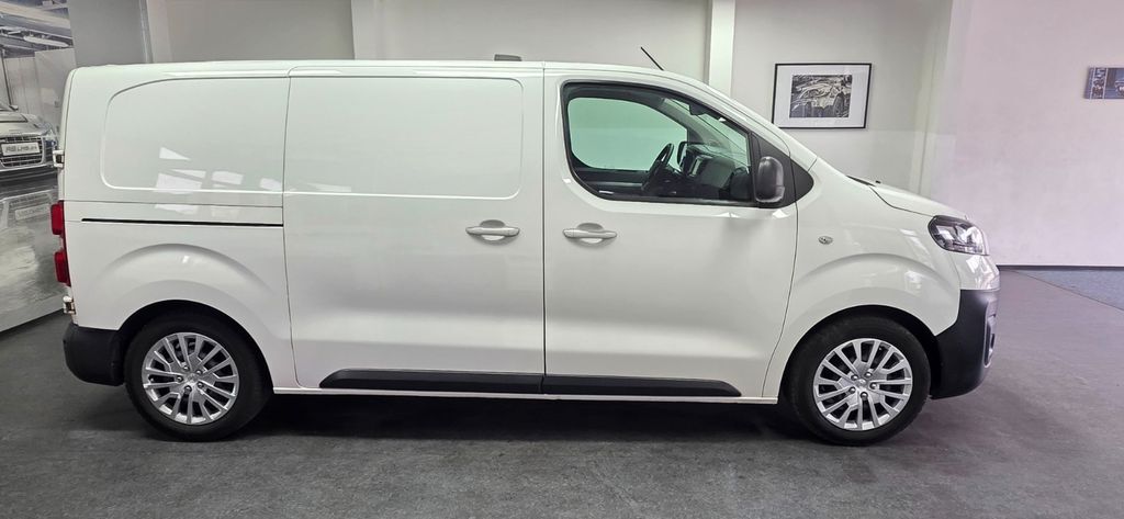 Opel Vivaro 168.000 km 11.900 € Asperg/Ludwigsburg bei Stuttgart 71679
