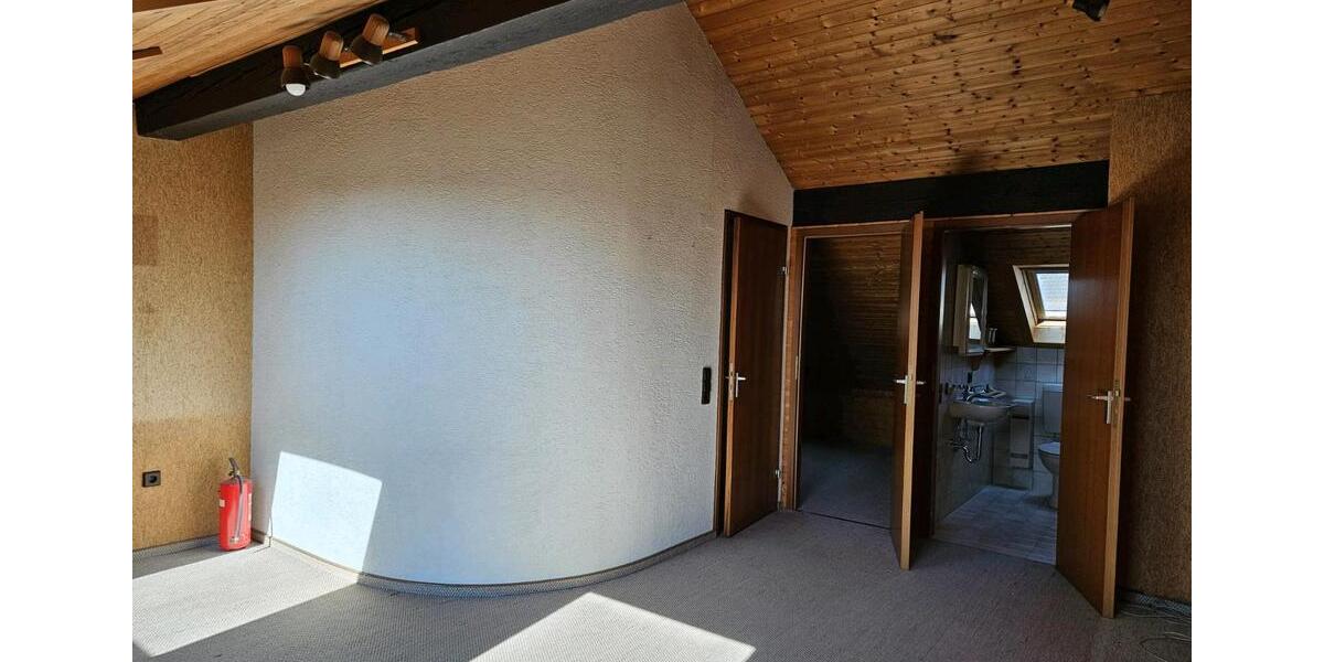 Reihenhaus Herrenberg - 5 Zimmer, 140 m&sup2;, 480.000&euro; | Angebot:25838537