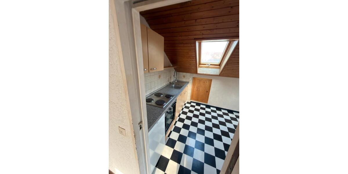 Dachgeschoßwohnung Großbettlingen - 2 Zimmer, 50 m&sup2;, 168.000&euro; | Angebot:24720566