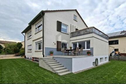 Haus Sindelfingen - 7 Zimmer, 160 m&sup2;, 720.000&euro; | Angebot:27207853