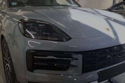 Porsche Cayenne 29.999 km 89.999 € Stuttgart 70499