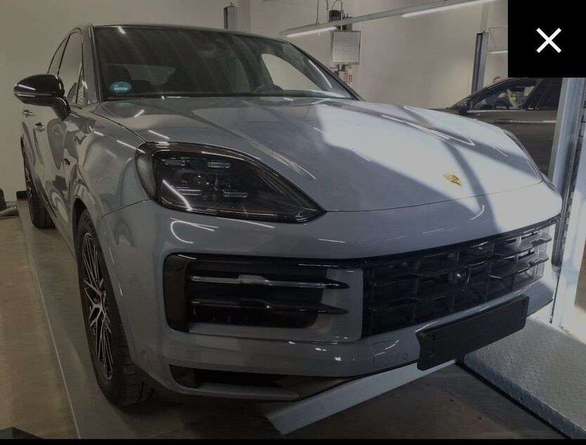 Porsche Cayenne 29.999 km 89.999 € Stuttgart 70499