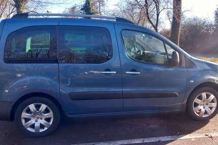 Peugeot Partner 171.000 km 3.100 € Stuttgart 70195