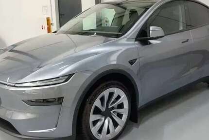 Tesla Model Y 5.950 km 30.000 &euro; Nufringen 71154