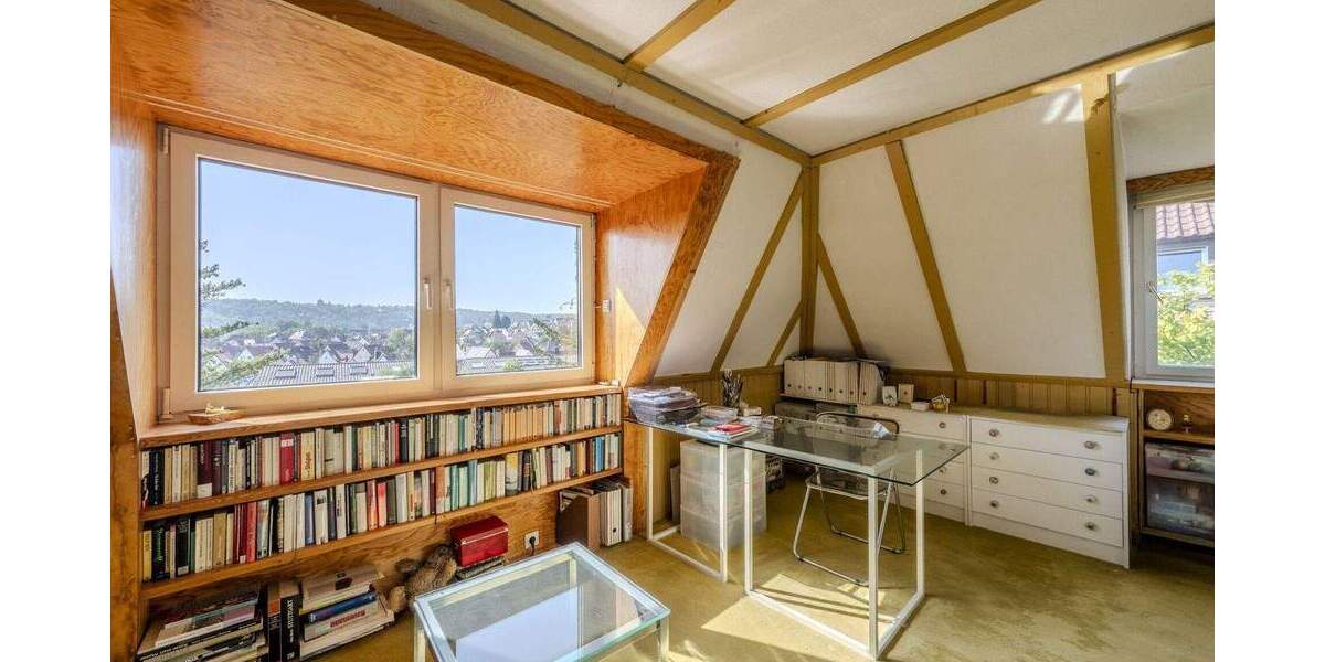 Mehrfamilienhaus, Wohnhaus Stuttgart / Feuerbach Feuerbach - 8 Zimmer, 180 m&sup2;, 795.000&euro; | Angebot:25704035