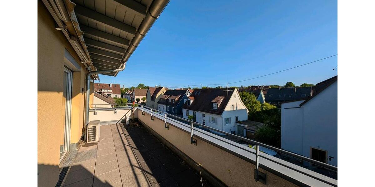 Dachgeschoßwohnung Nürtingen - 4 Zimmer, 107 m&sup2;, 495.000&euro; | Angebot:26794944