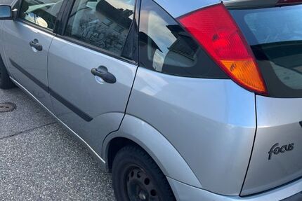 Ford Focus 220.000 km 750 &euro; Pforzheim 75180