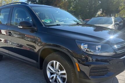 VW Tiguan 109.411 km 7.999 € Fellbach 70736