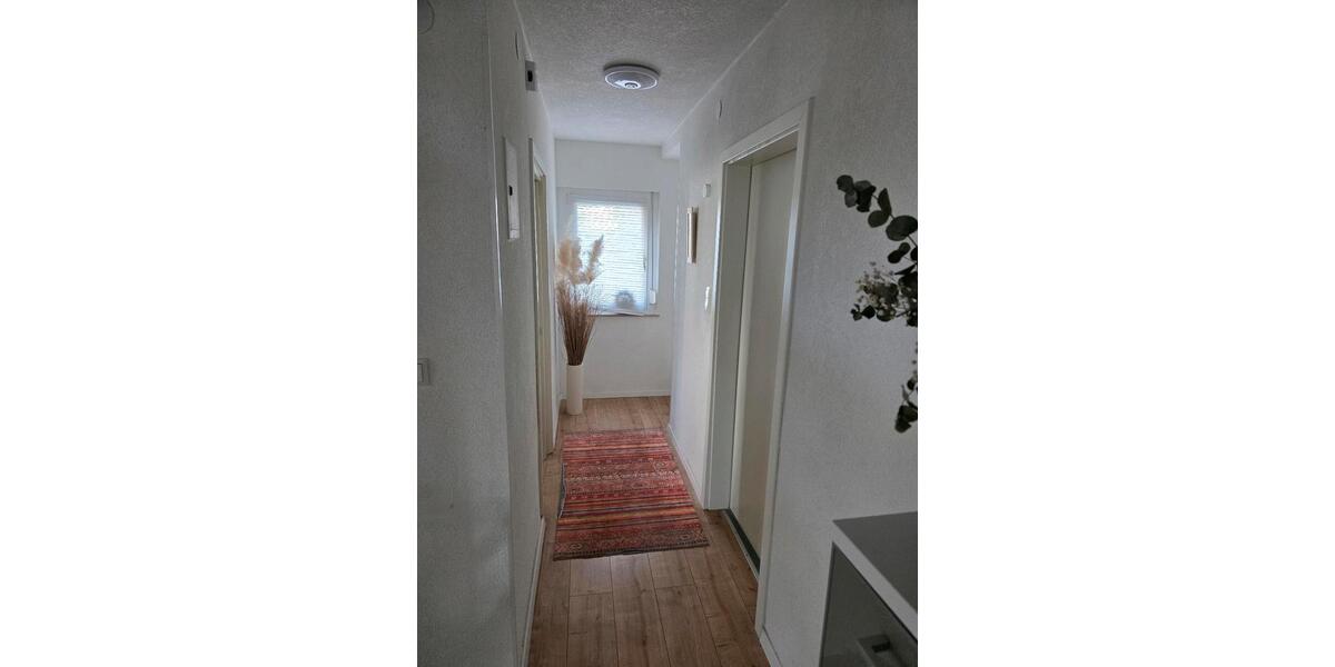 Einfamilienhaus Nufringen - 6 Zimmer, 163 m&sup2;, 2.200&euro; | Angebot:24640353