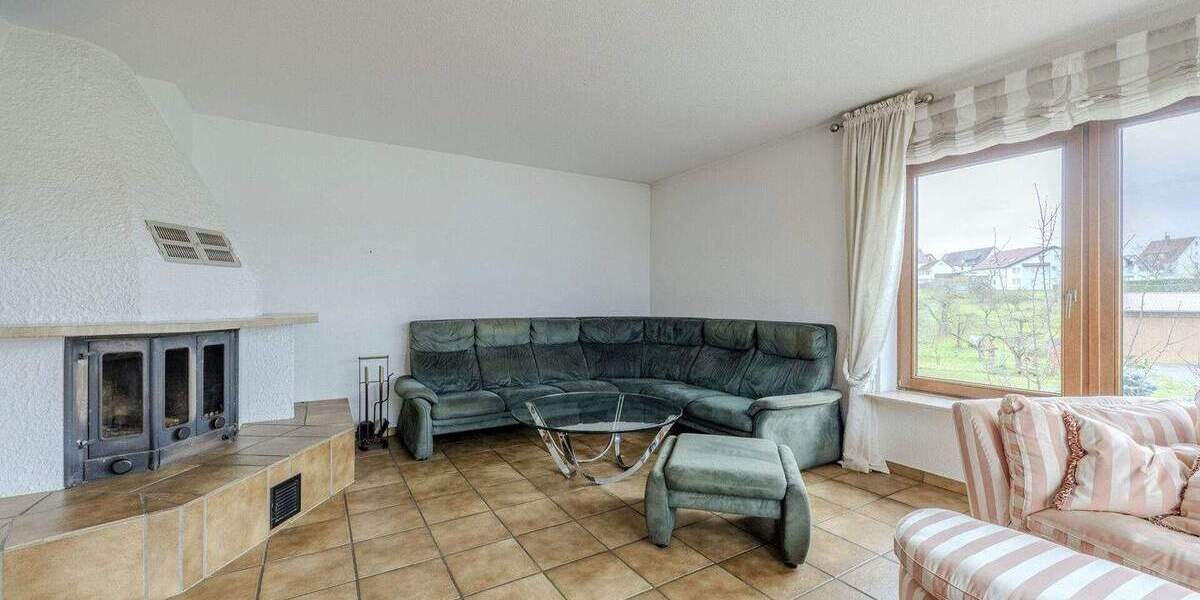 Einfamilienhaus Markgröningen / Schönbühlhof Schönbühlhof - 7 Zimmer, 227 m&sup2;, 749.000&euro; | Angebot:24452604