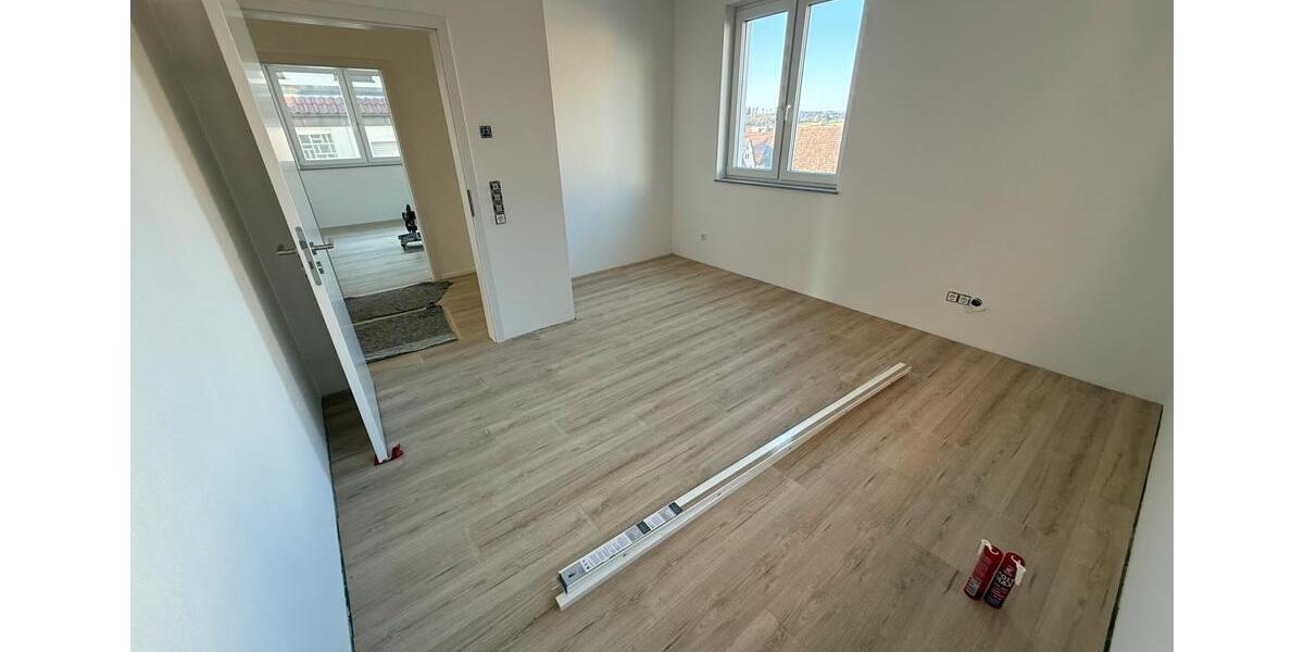 Etagenwohnung Calw - 3.5 Zimmer, 90 m&sup2;, 1.350&euro; | Angebot:25407146