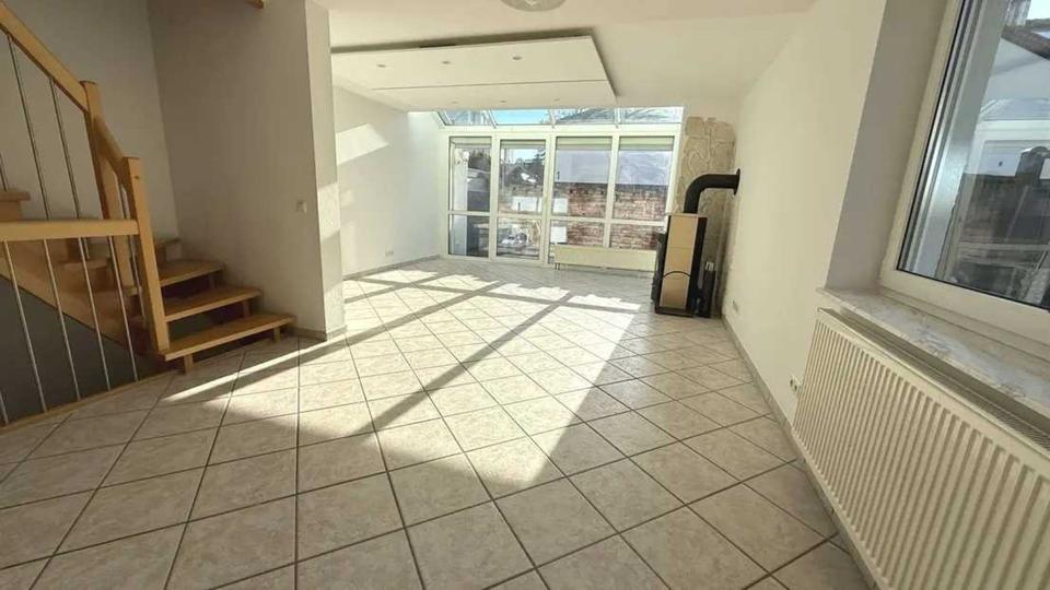 Reiheneckhaus mit Terrasse und Einbauküche, 5,5 Zimmer 5.5 zimmer