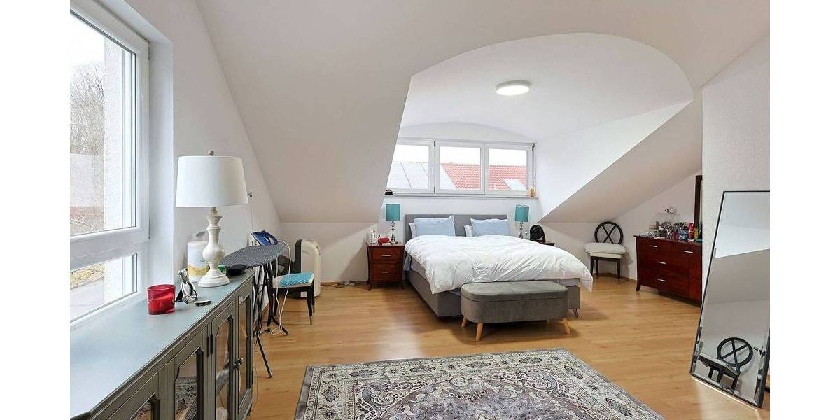 Doppelhaushälfte Böblingen Dagersheim - 5 Zimmer, 152 m&sup2;, 700.000&euro; | Angebot:26820123