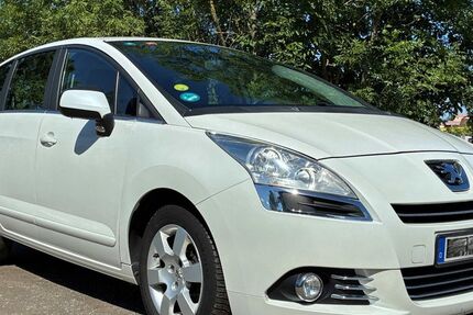 Peugeot 5008 227.000 km 2.950 &euro; Münchingen 70825
