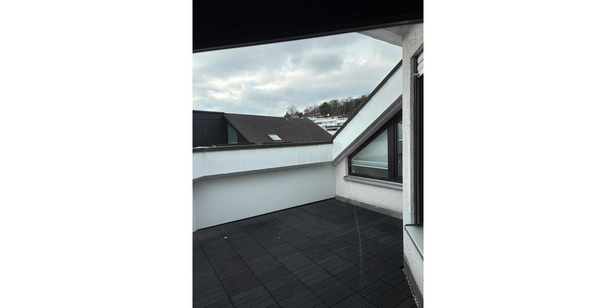 Dachgeschoßwohnung Stuttgart Vaihingen - 4.5 Zimmer, 110 m&sup2;, 540.000&euro; | Angebot:25202140