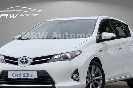Toyota Auris 101.961 km 12.850 &euro; Gerlingen 70839