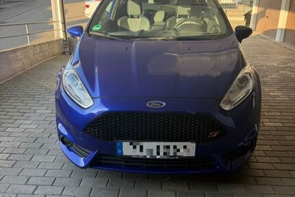 Ford Fiesta 128.000 km 9.400 &euro; Oberboihingen 72644