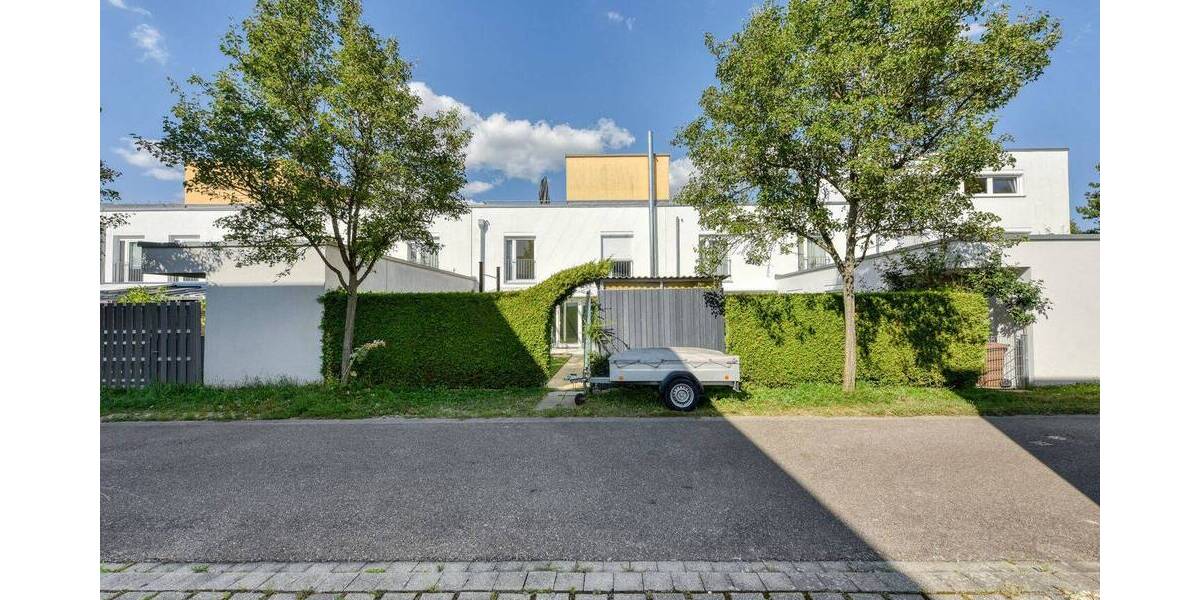 Reihenmittelhaus Stuttgart Zuffenhausen - 4 Zimmer, 119 m&sup2;, 700.000&euro; | Angebot:22449949
