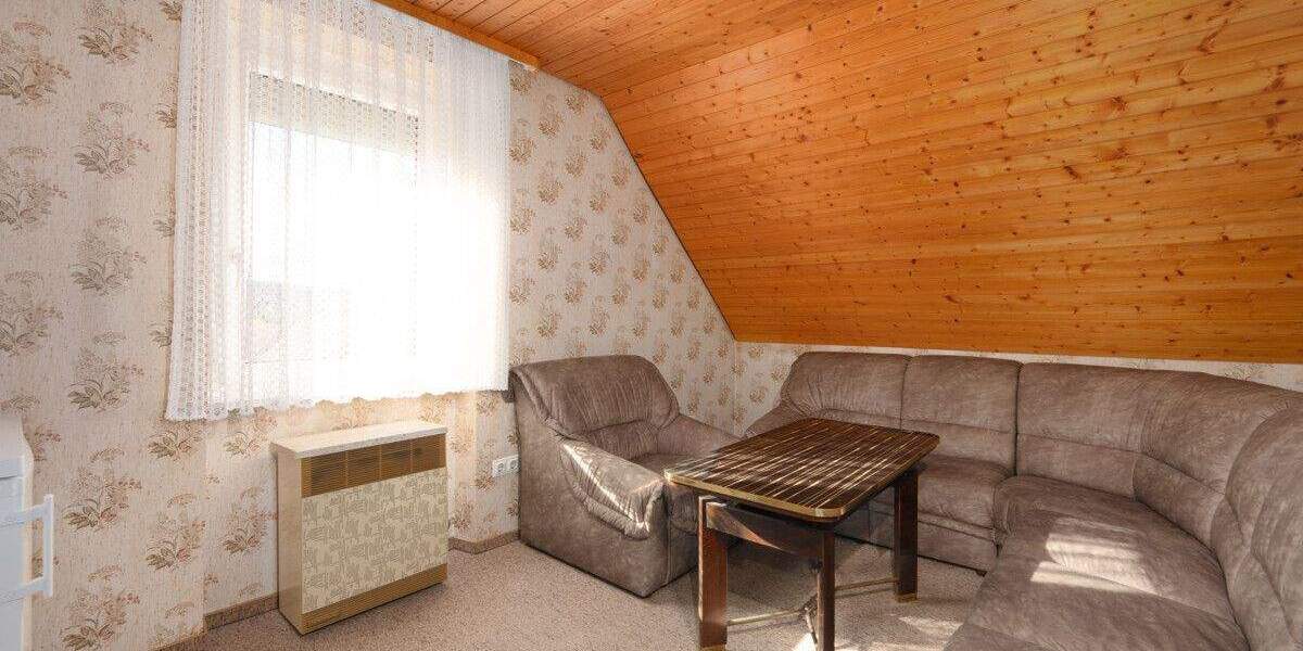 Mehrfamilienhaus, Wohnhaus Mühlacker - 9 Zimmer, 189 m&sup2;, 540.000&euro; | Angebot:24860329