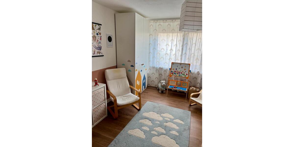Erdgeschoßwohnung Esslingen am Neckar Brühl - 4.5 Zimmer, 114 m&sup2;, 1.350&euro; | Angebot:26341258
