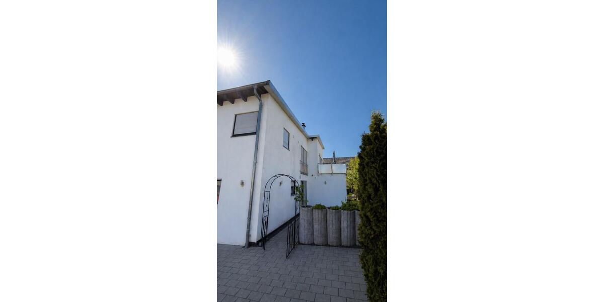 Einfamilienhaus Nürtingen - 9 Zimmer, 272 m&sup2;, 1.695.000&euro; | Angebot:26326414