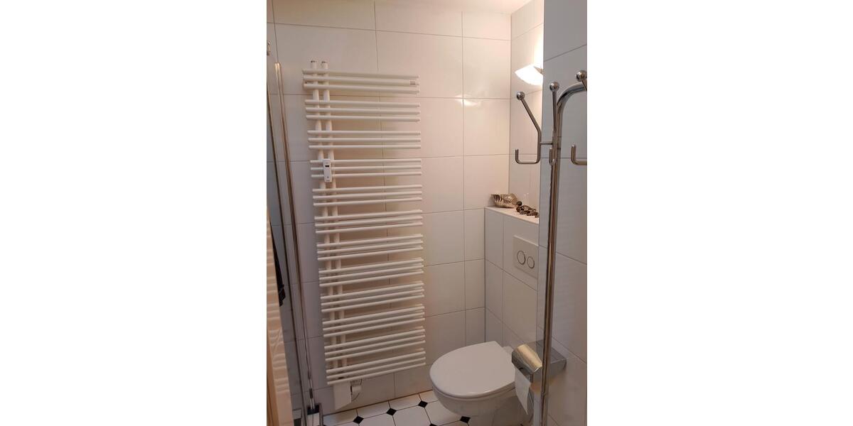 Einfamilienhaus Stuttgart Birkach - 3 Zimmer, 150 m&sup2;, 2.100&euro; | Angebot:25998760