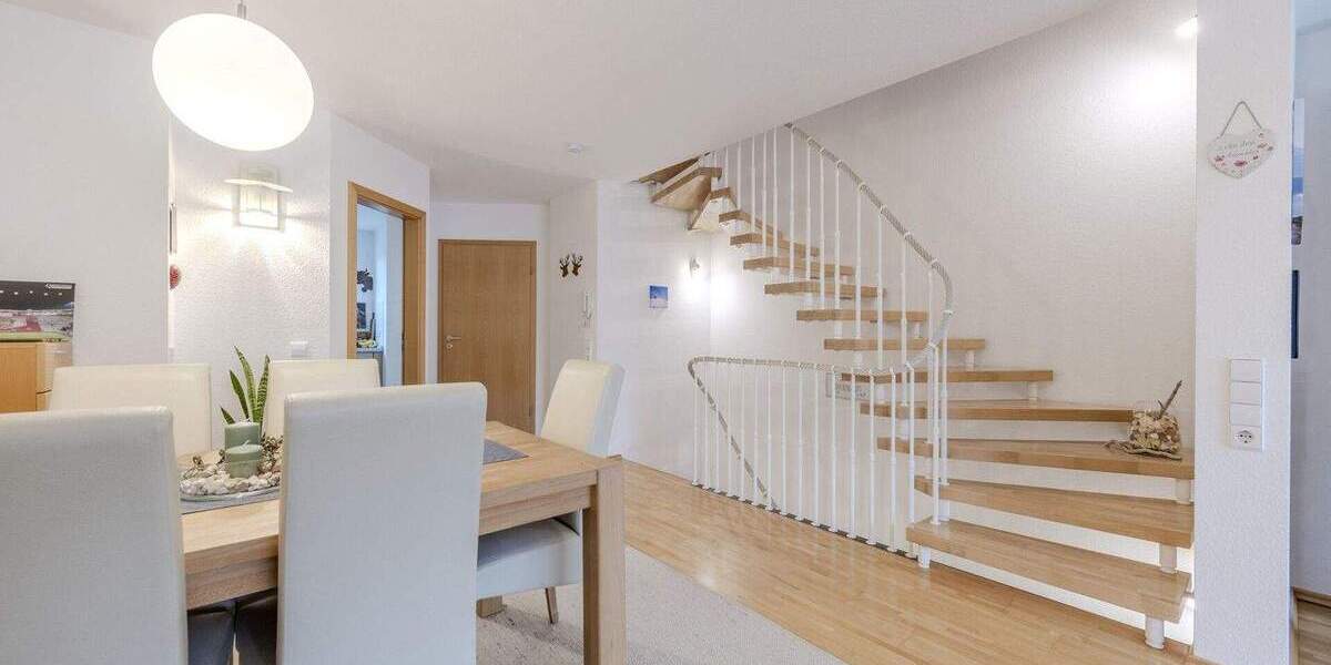 Reihenmittelhaus Stuttgart Neugereut - 4 Zimmer, 120 m&sup2;, 679.000&euro; | Angebot:24794184