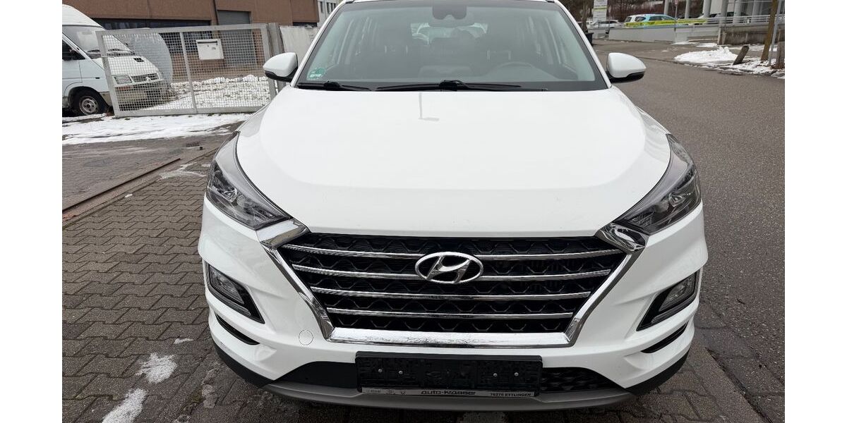 Hyundai TUCSON 77.000 km 15.999 &euro; Pforzheim 75179