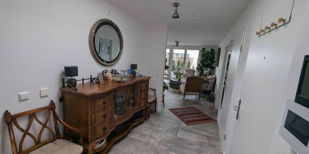 Terrassenwohnung Sindelfingen Mitte - 3 Zimmer, 108 m&sup2;, 1.650&euro; | Angebot:26471229