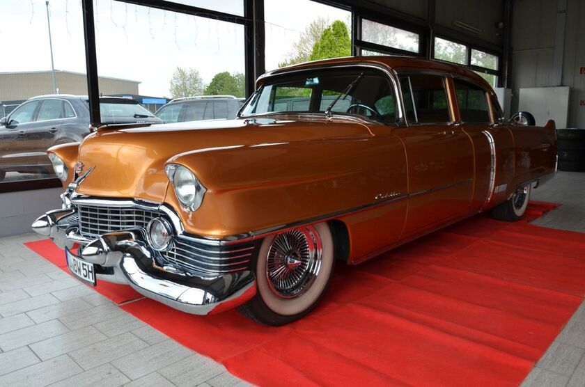 Cadillac Fleetwood 1.400 km 85.990 € Rottenburg 72108