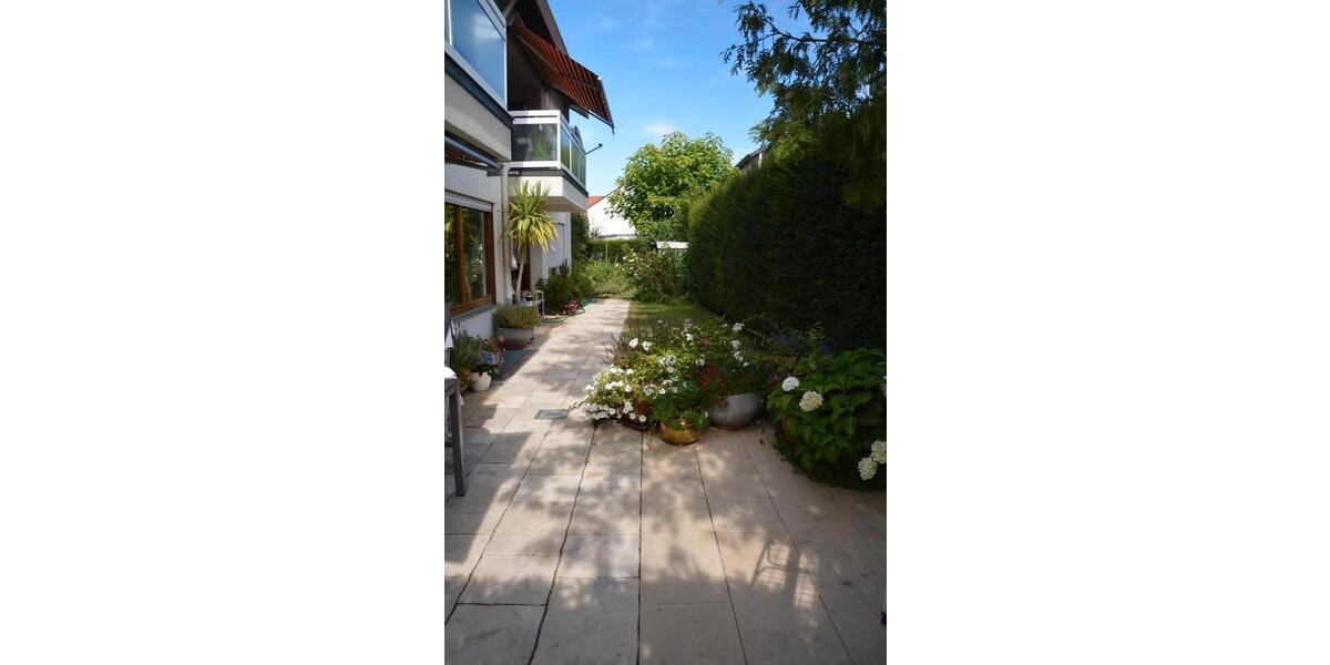Erdgeschoßwohnung Leonberg - 4.5 Zimmer, 150 m&sup2;, 590.000&euro; | Angebot:26587813