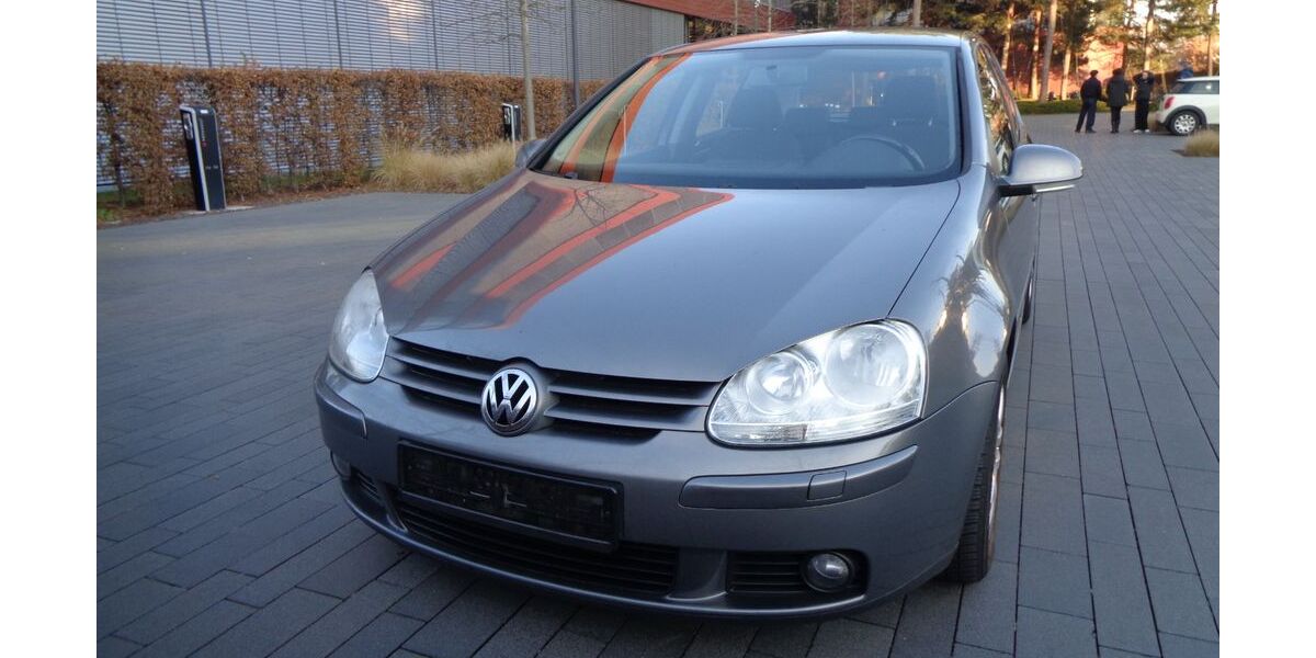 VW Golf 197.000 km 2.490 &euro; Stuttgart 70469