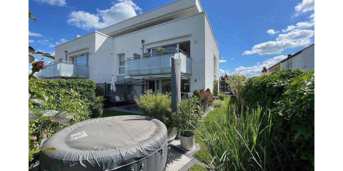 Neuwertige 4-Zi-EG mit exklusiver Ausstattung + Hobbyraum + 1 TG + 2 Stellplätze 4 zimmer