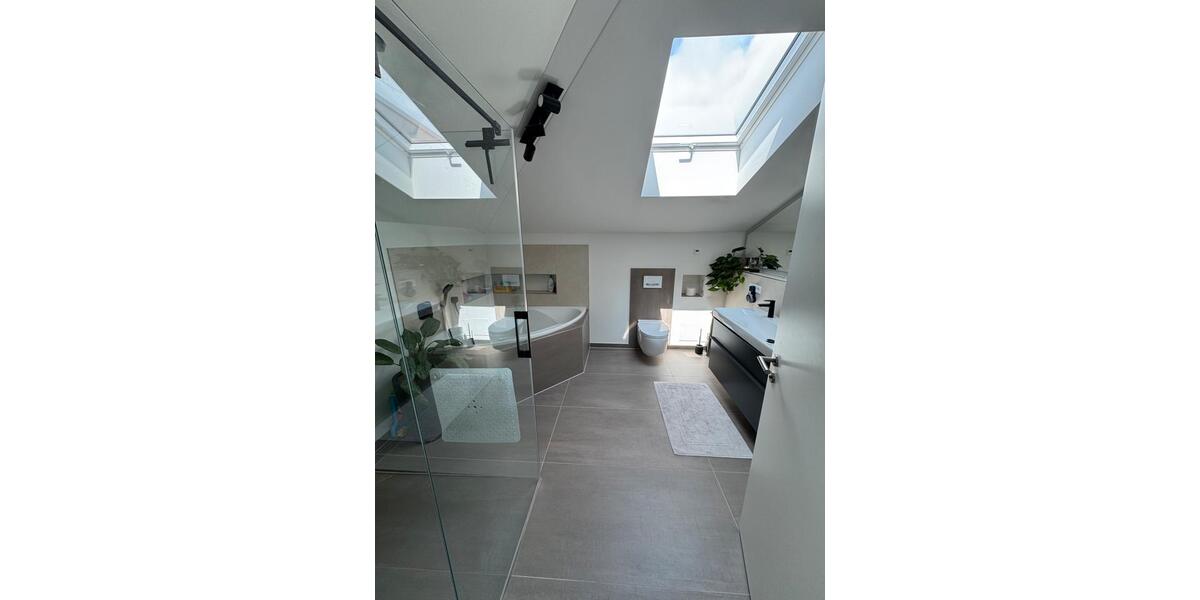 Einfamilienhaus Markgröningen - 3.5 Zimmer, 140 m&sup2;, 2.050&euro; | Angebot:25369088