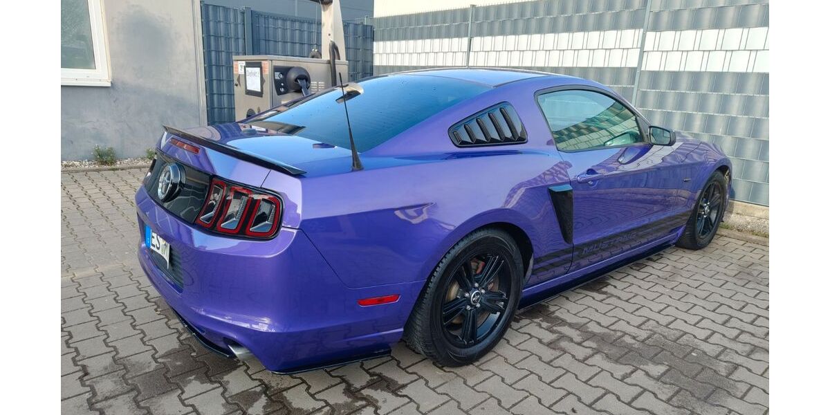 Ford Mustang 149.450 km 13.100 &euro; Ostfildern 73760