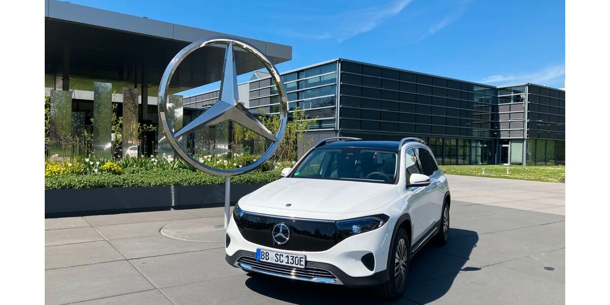 Mercedes-Benz EQB 8.000 km 51.490 &euro; Böblingen 71034