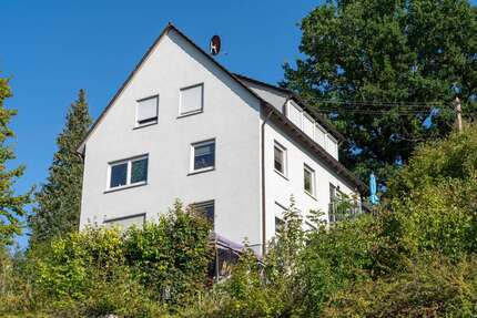 Haus zum Kaufen in Esslingen 750.000 € 257 m² 12 zimmer